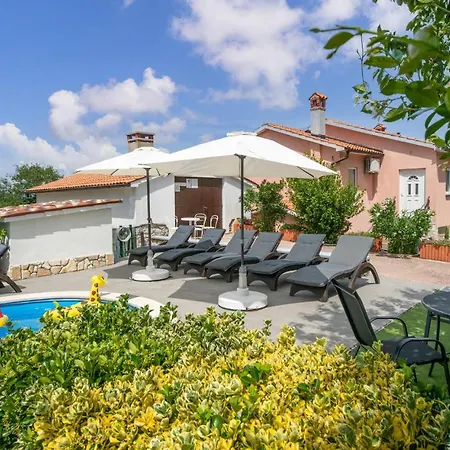 Beautiful In With Kitchen Hébergement de vacances