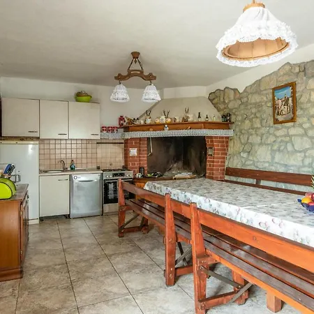 Дом отдыха Beautiful In With Kitchen